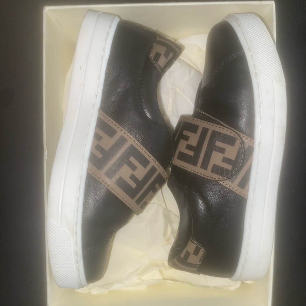 Fendi Toddler Boys 9c Worn once nearly new.